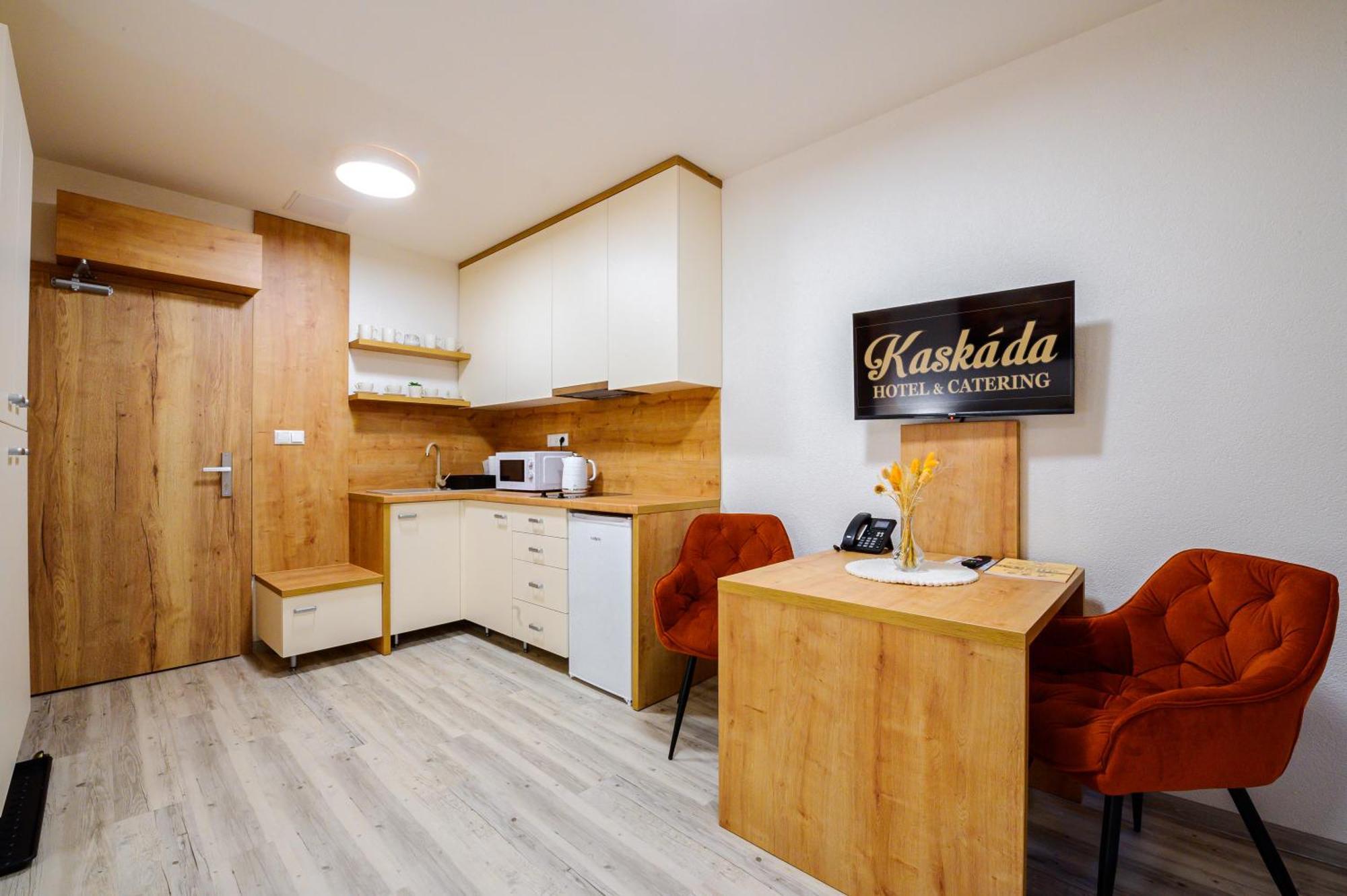 Hotel Kaskada Попрад Екстериор снимка